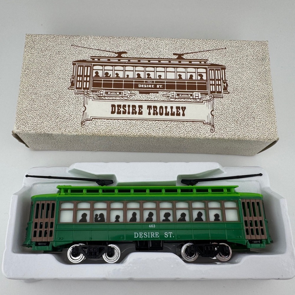 Desire St Trolley 463 Green Model Streetcar Vintage Style Display Piece with Box